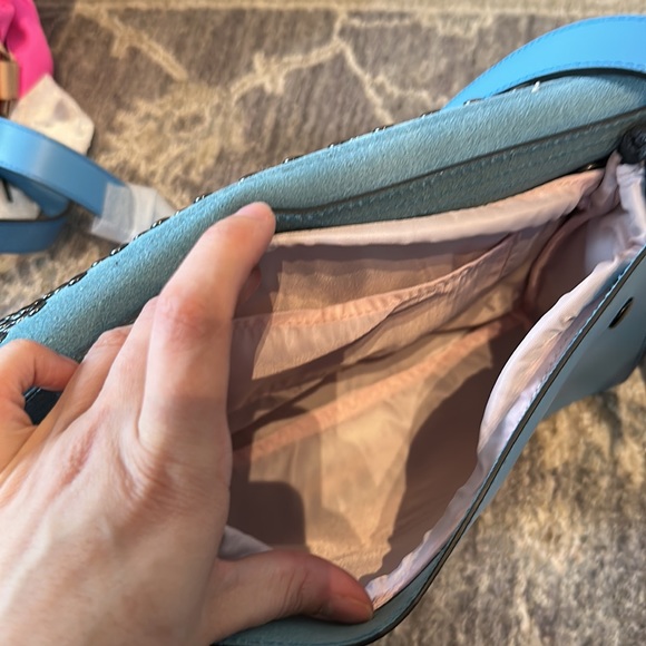 🎀🆕 Blue Studded Leather Crossbody IIIbeca by Joy Gryson - Picture 6 of 10